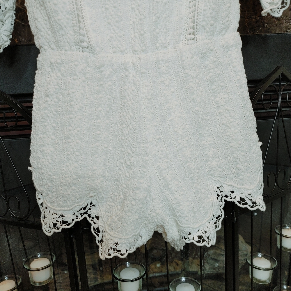 SAYLOR GRACE LACE ROMPER, CREAM S - Picture 8 of 13